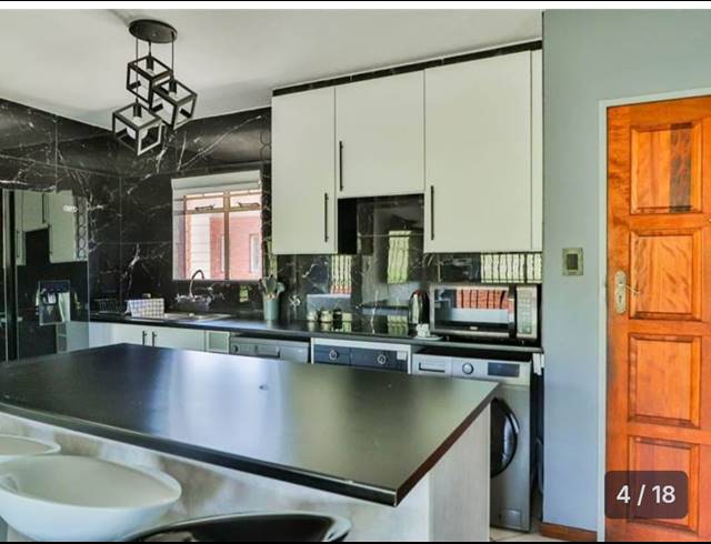 3 BEDROOM APARTMENT BLOCK FOR SALE IN EQUESTRIA